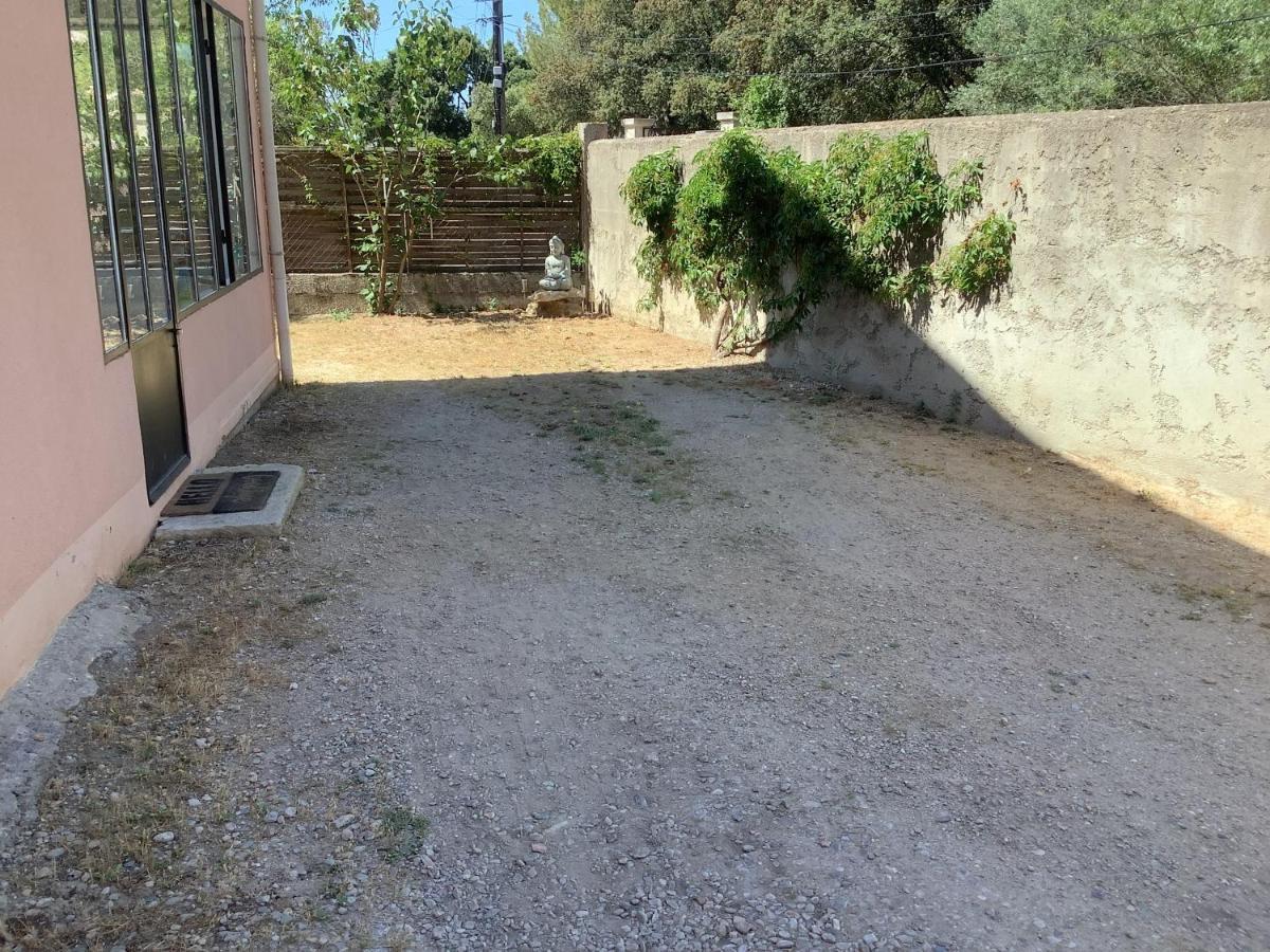 Un Sejour Entre Nimes Et Montpellier Apartman Souvignargues Kültér fotó